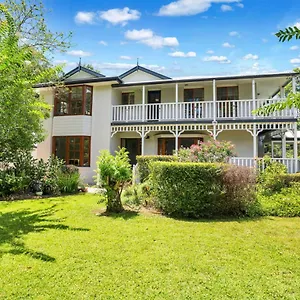 The Avenue At Holiday home Montville
