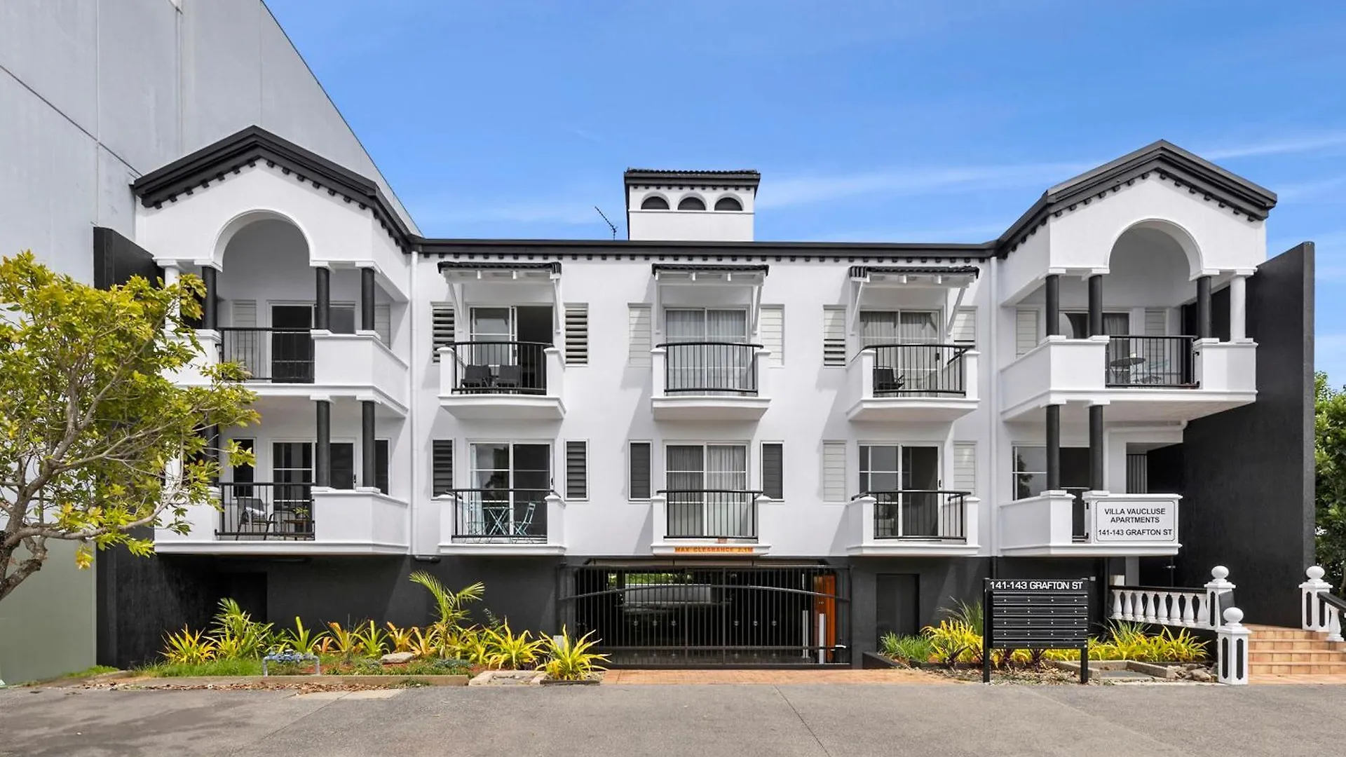 Villa Vaucluse Apartments Cairns Australia