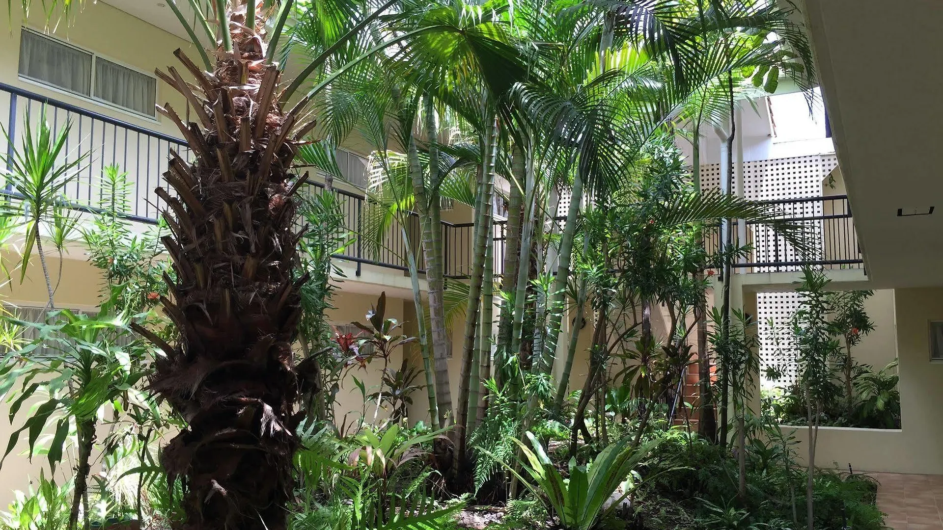 Villa Vaucluse Apartments Cairns Aparthotel